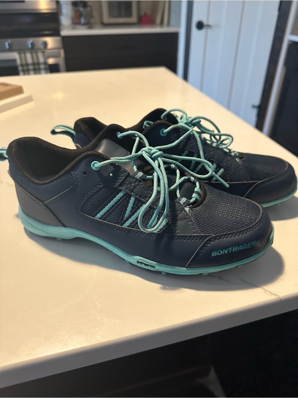 Bontrager Women's Cycling Shoes Navy and Teal- Size 8.5 - Picture 5 of 5